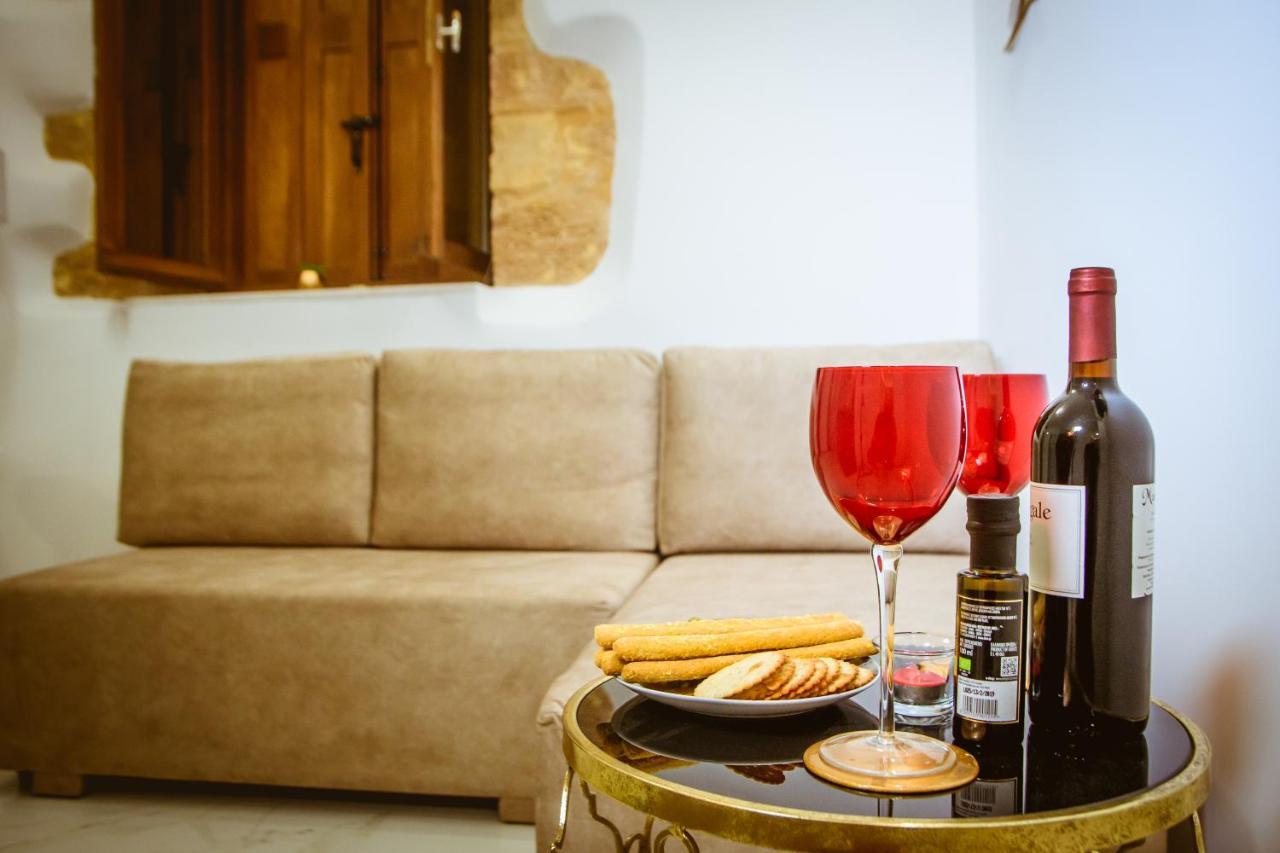 Konmari Boutique Suites Chania  Eksteriør billede